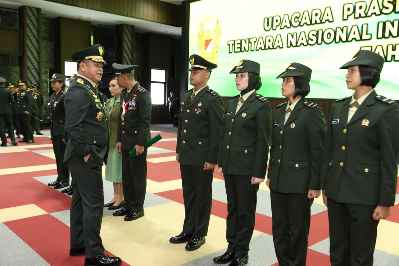 Kasad Lantik 20 Perwira Khusus TNI AD Berprestasi di Bidang Olahraga