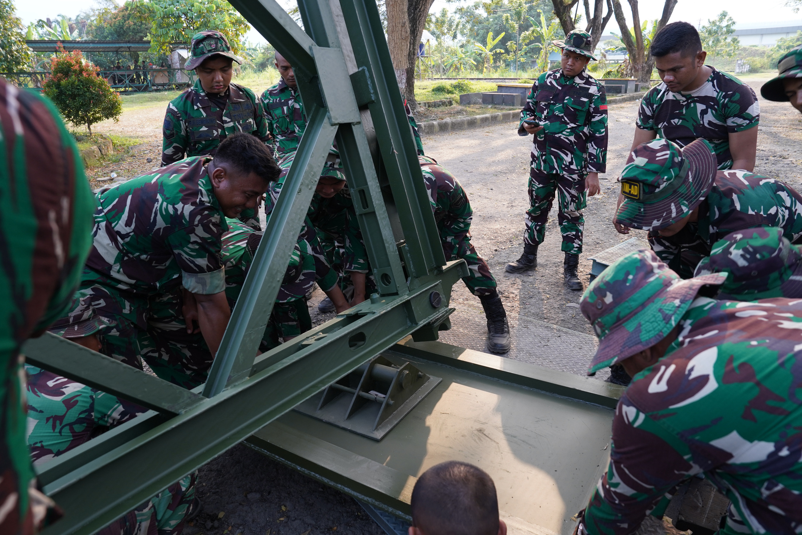 Kodam I/BB Terima Kedatangan 3 Set Jembatan Modular di Pelabuhan Belawan