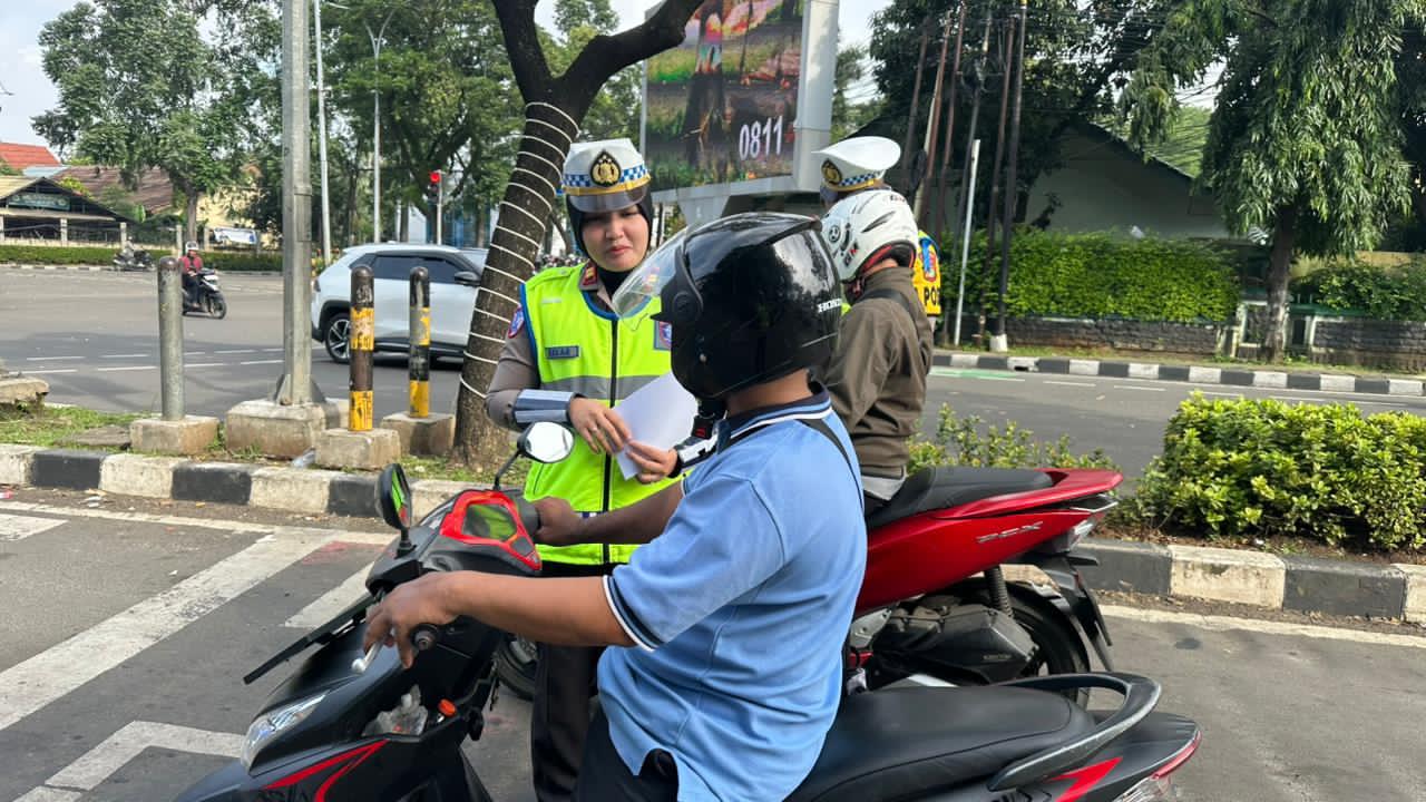 Humanis Di Jalan Raya, Satlantas Tangerang Kota Gencarkan Sosialisasi Keselamatan