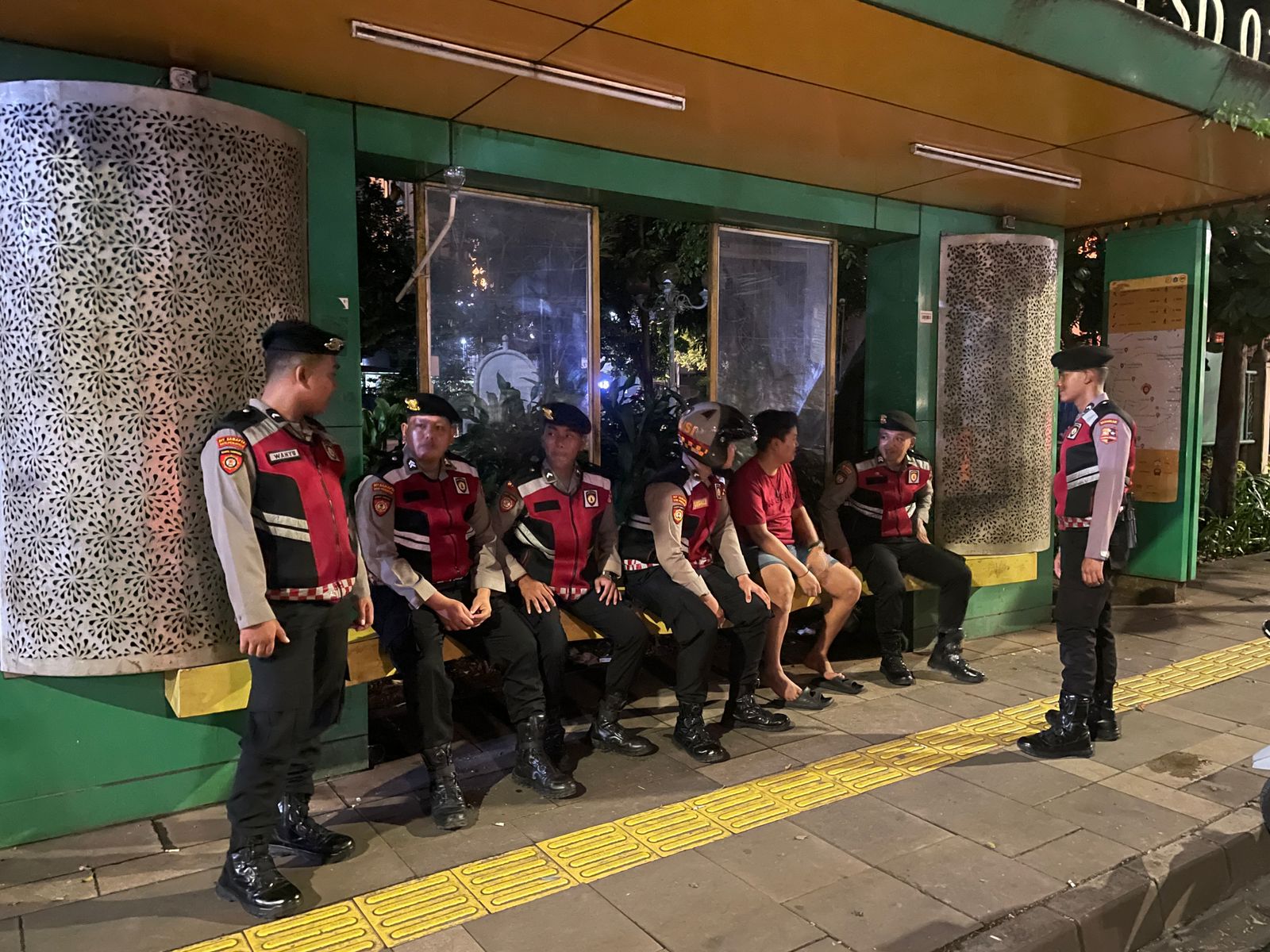 Tak Sekadar Patroli, Detasemen Perintis Baharkam Polri Tunjukkan Sisi Humanis Saat Jaga Malam di Jaksel dan Bogor