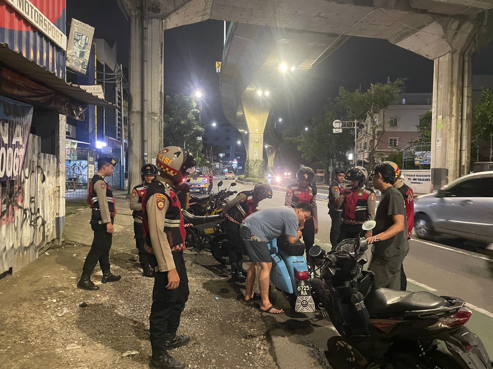 Jaga Kondusivitas Malam, Detasemen Perintis Baharkam Polri Cegah Rencana Aksi Tawuran kelompok Pemuda di Jakarta Selatan dan Bogor