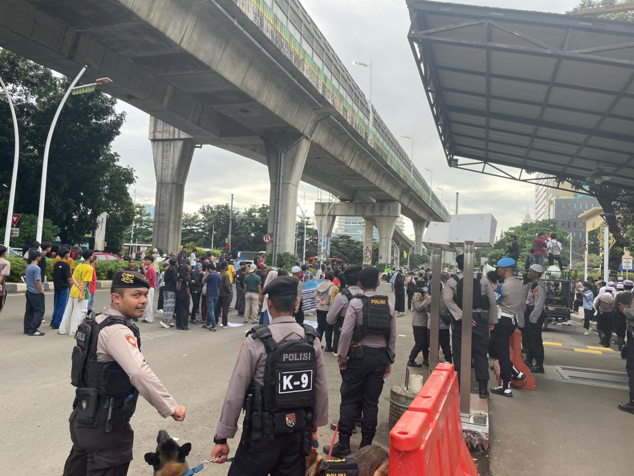 Aspirasi Mahasiswa Berjalan Tertib, Dirsamapta Korsabhara Pastikan Pengamanan Humanis di Mabes Polri