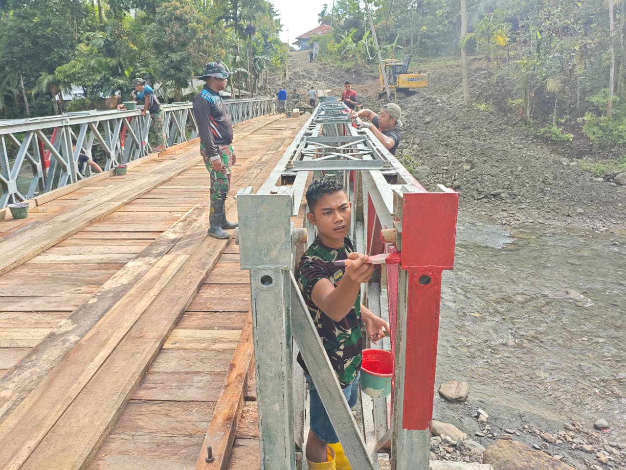 Satgas Gulbencal Kodam I/BB Rampungkan Jembatan Bailey Penghubung Dua Desa di Nias Selatan