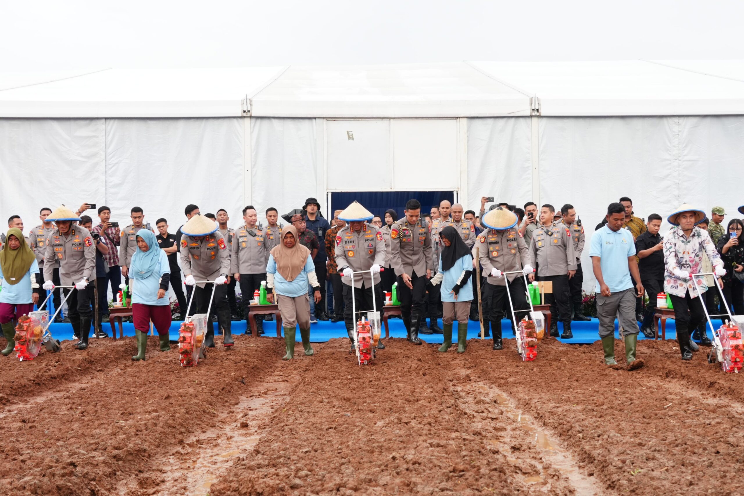Sulap Lahan Tidur Jadi Sumber Pangan, Inovasi Polri dalam pemanfaatan lahan untuk memperkuat Ketahanan Pangan Nasional di 2026