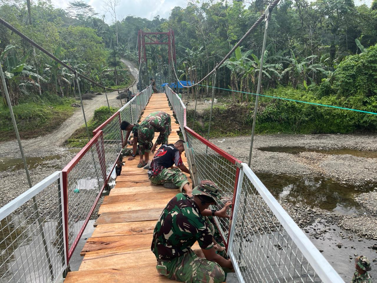 Jembatan Gantung Desa Sanawuyu Tuntas Dibangun, Warga Tak Perlu Lagi Menyeberangi Sungai