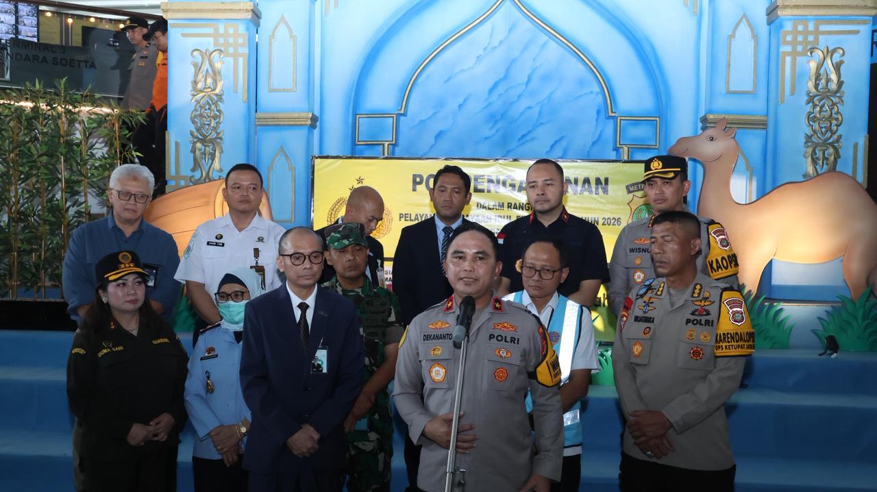 Polres Bandara Soetta Berikan Layanan Perbantuan Pindah Terminal Gratis Untuk Lansia, Ibu, Anak, dan Penyandang Disabilitas