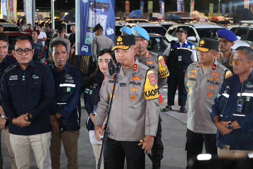 124 Ribu Penumpang Diseberangkan dari Pelabuhan Merak dalam Sehari