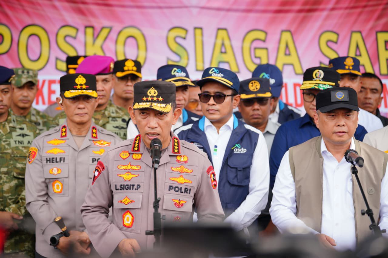 Tinjau Arus Balik di Pelabuhan Bakauheni, Kapolri Pastikan Pemudik Aman-Selamat Sampai Tujuan