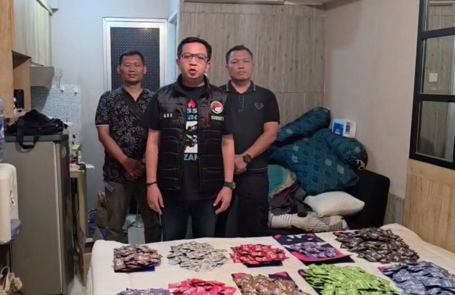 Polda Metro Jaya Gagalkan Peredaran 1.409 Vape Etomidate di Jaktim, 1 Wanita Diamankan