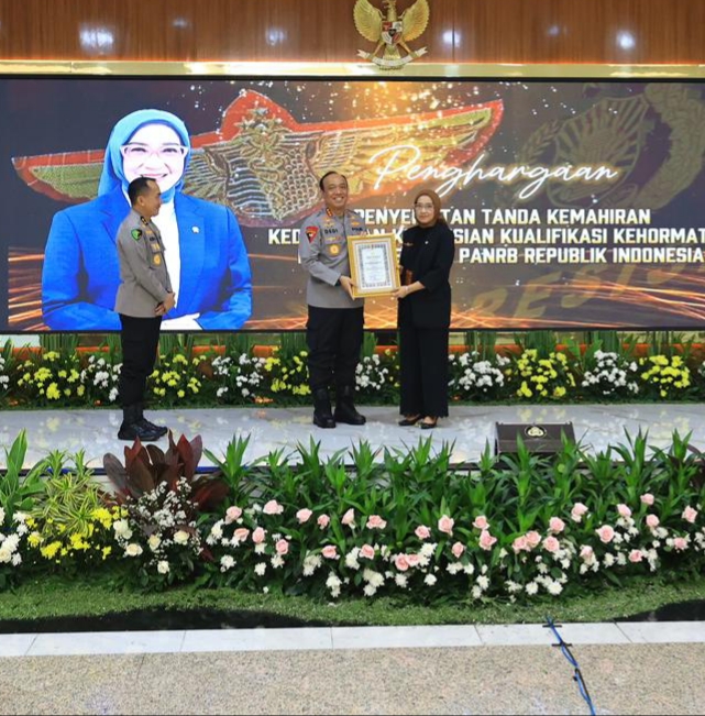 WAKAPOLRI BUKA RAKERNIS EMPAT FUNGSI PUSAT POLRI 2026, TEGASKAN PENGUATAN ORGANISASI DAN BERI PENGHARGAAN IKPA TERBAIK