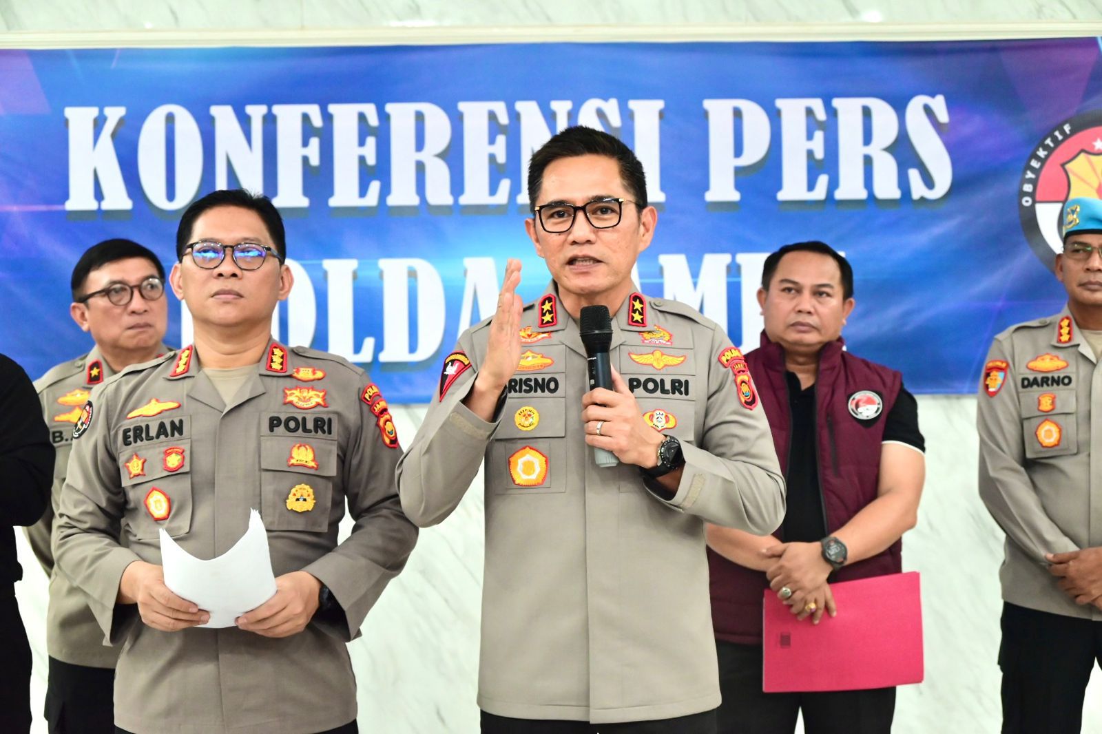 Polda Jambi Gelar Konferensi Pers, DPO Narkotika Berhasil Ditangkap di Tanjab Barat
