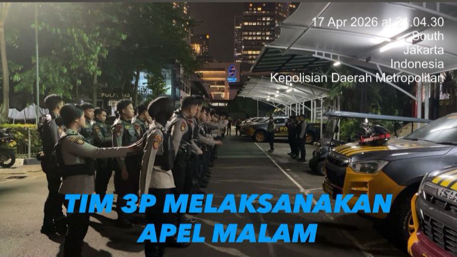 Patroli Perintis Presisi Polda Metro Jaya Gagalkan Tawuran dan Amankan Delapan Pemuda Bersenjata Tajam di Jakarta Timur