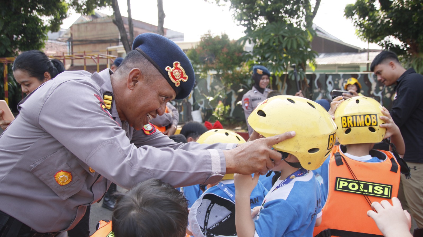 Brimob Polda Metro Jaya Terima Kunjungan Siswa TK, Edukasi Tugas Polisi di Mako Batalyon B Pelopor