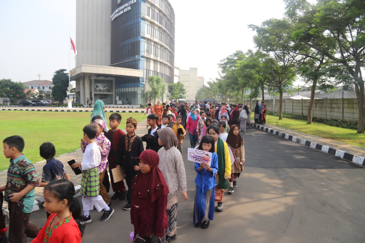 Rayakan Hari Kartini, Siswa SD Belajar Jadi Polisi di Mako Polres Metro Tangerang Kota