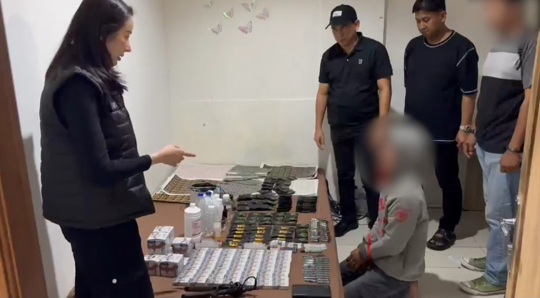 Direktorat Reserse Narkoba Unit 4 Subdit 1 Polda Metro Jaya Membongkar Clandestine lab Cartridge Hape Mengandung Narkotika Golongan II Jenis Etomidate Jakarta Barat 