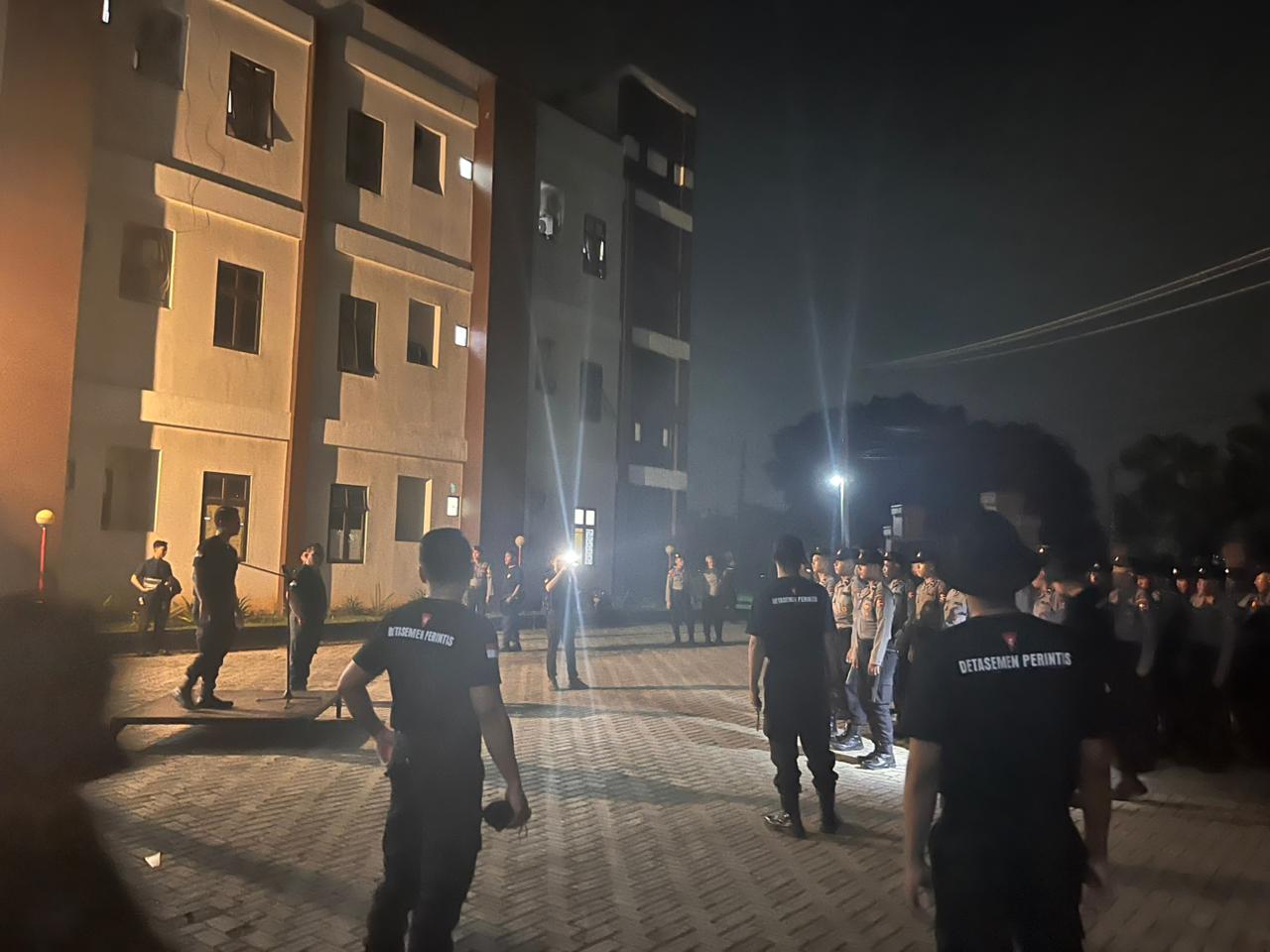 Dirsamapta Korsabhara Baharkam Polri Pimpin Penguatan Mental Bintara Remaja melalui Kegiatan Long March