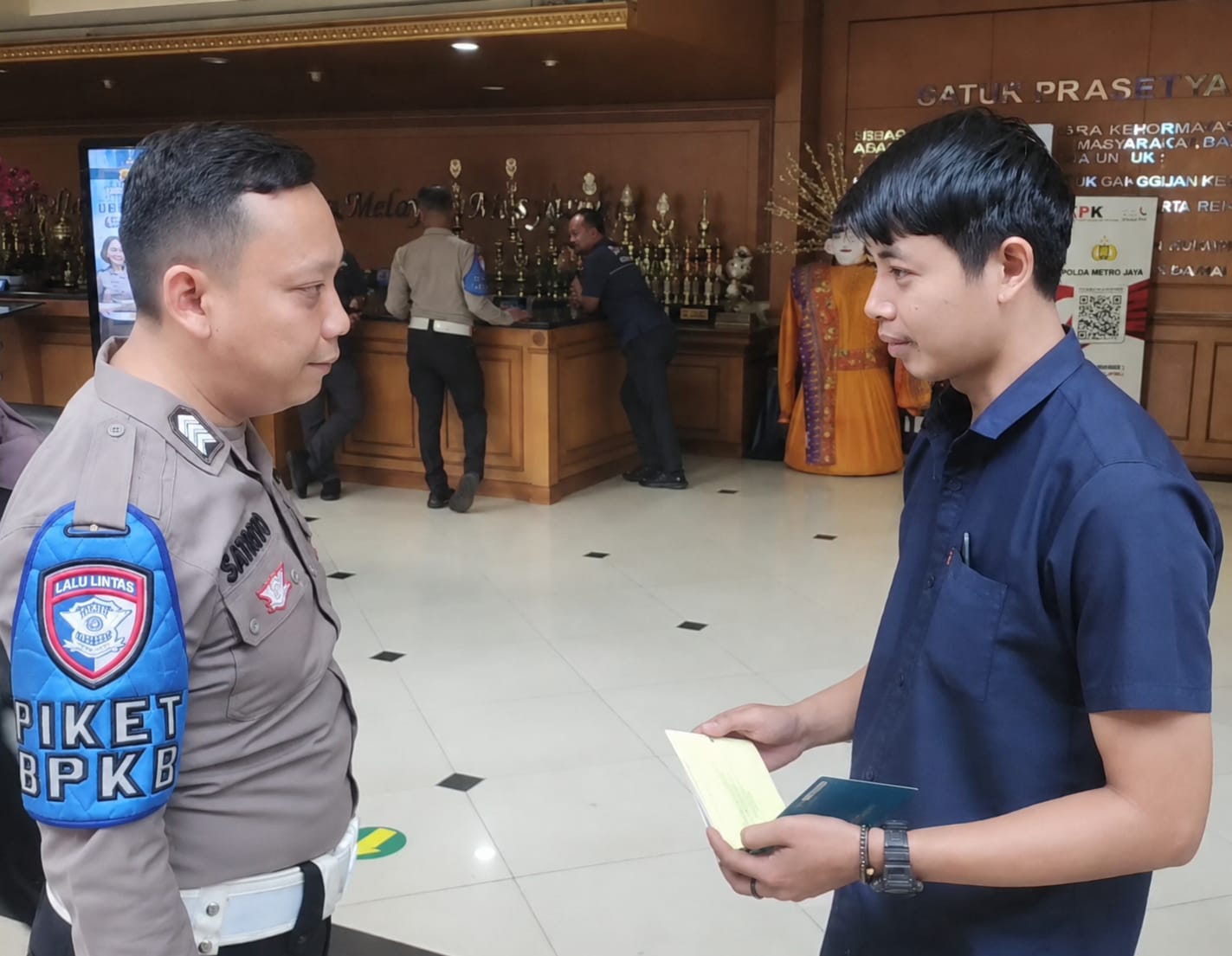 Ganti Nopol Berjalan Lancar, Pemohon Apresiasi Pelayanan BPKB Polda Metro Jaya