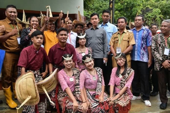 Wapres Gibran Rakabuming Dialog dengan Petani Budidaya Rumput Laut Rote Ndao, Wapres Tekankan Modernisasi dan Hilirisasi