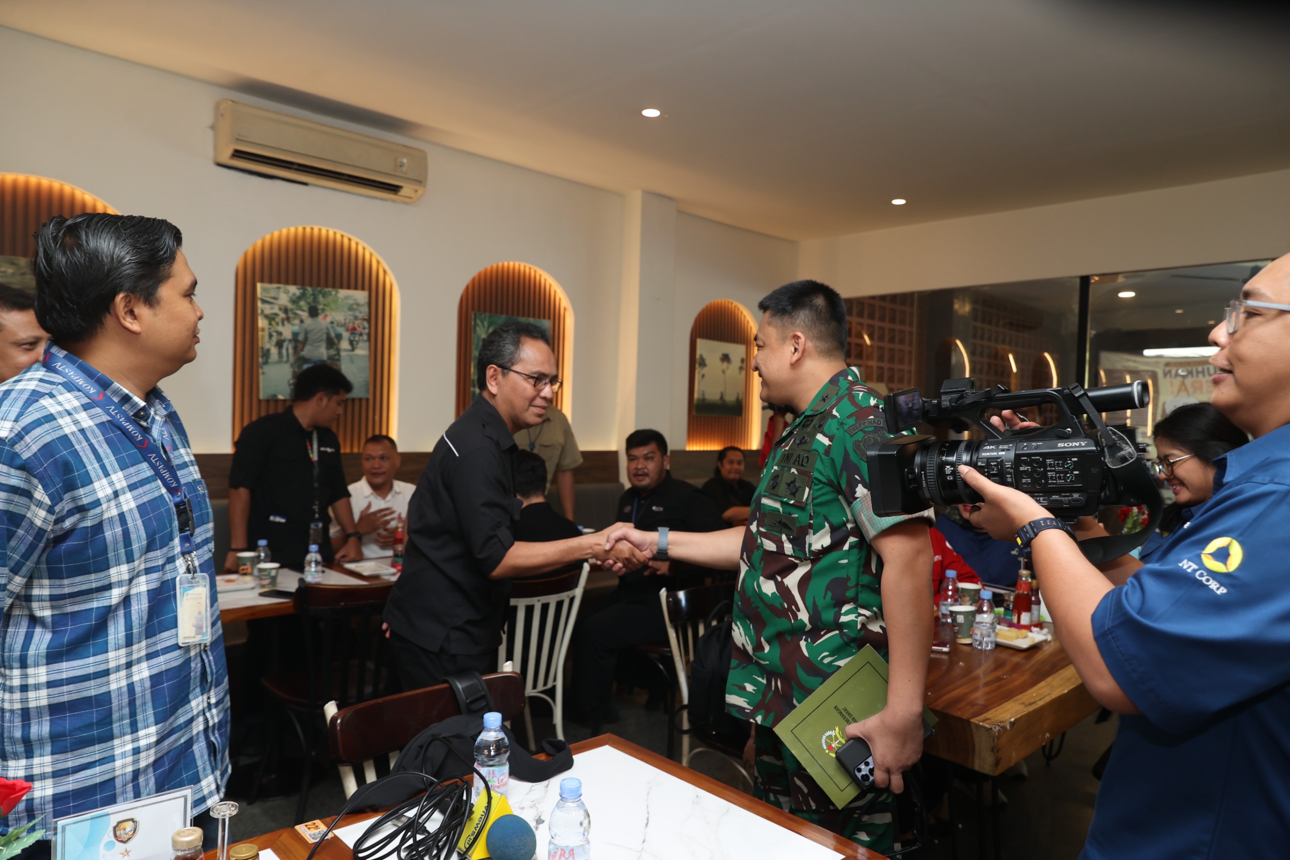 Perkuat Sinergi Informasi Publik, Dispenad Gelar Silaturahmi Bersama Media Massa