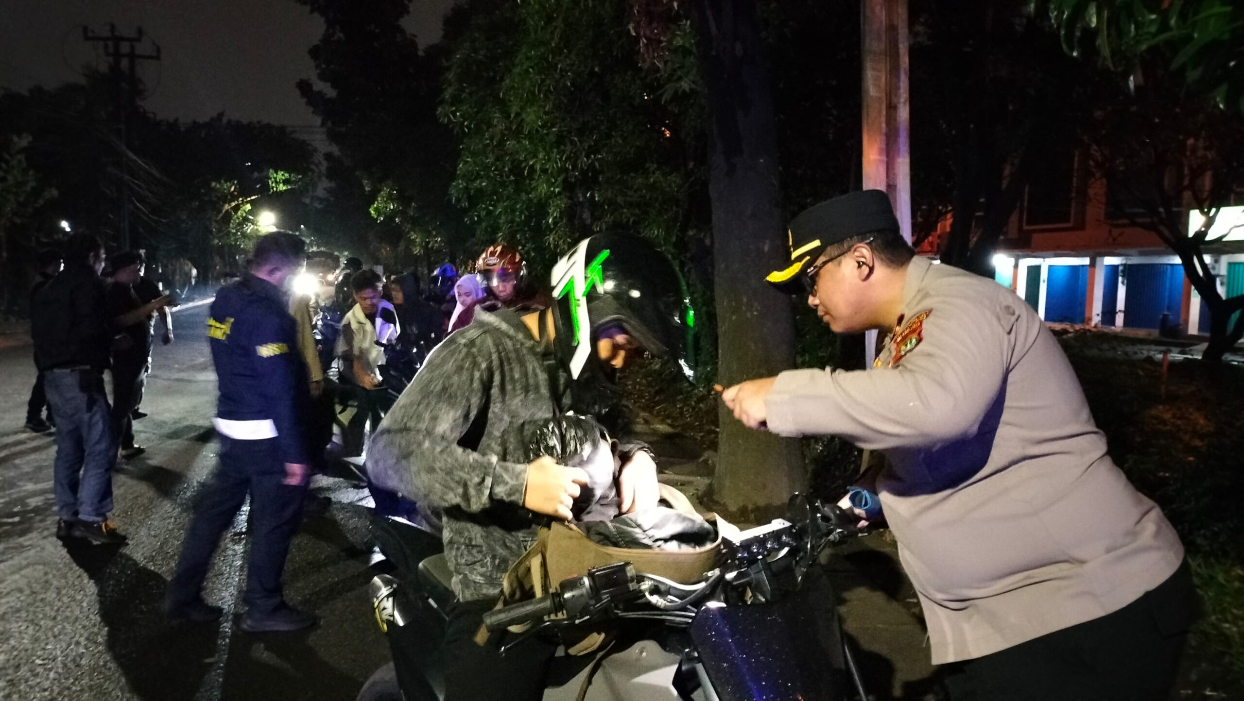 Kapolsek Karawci Pimpin Operasi Cipta Kondisi Antisipasi Kejahatan Jalanan