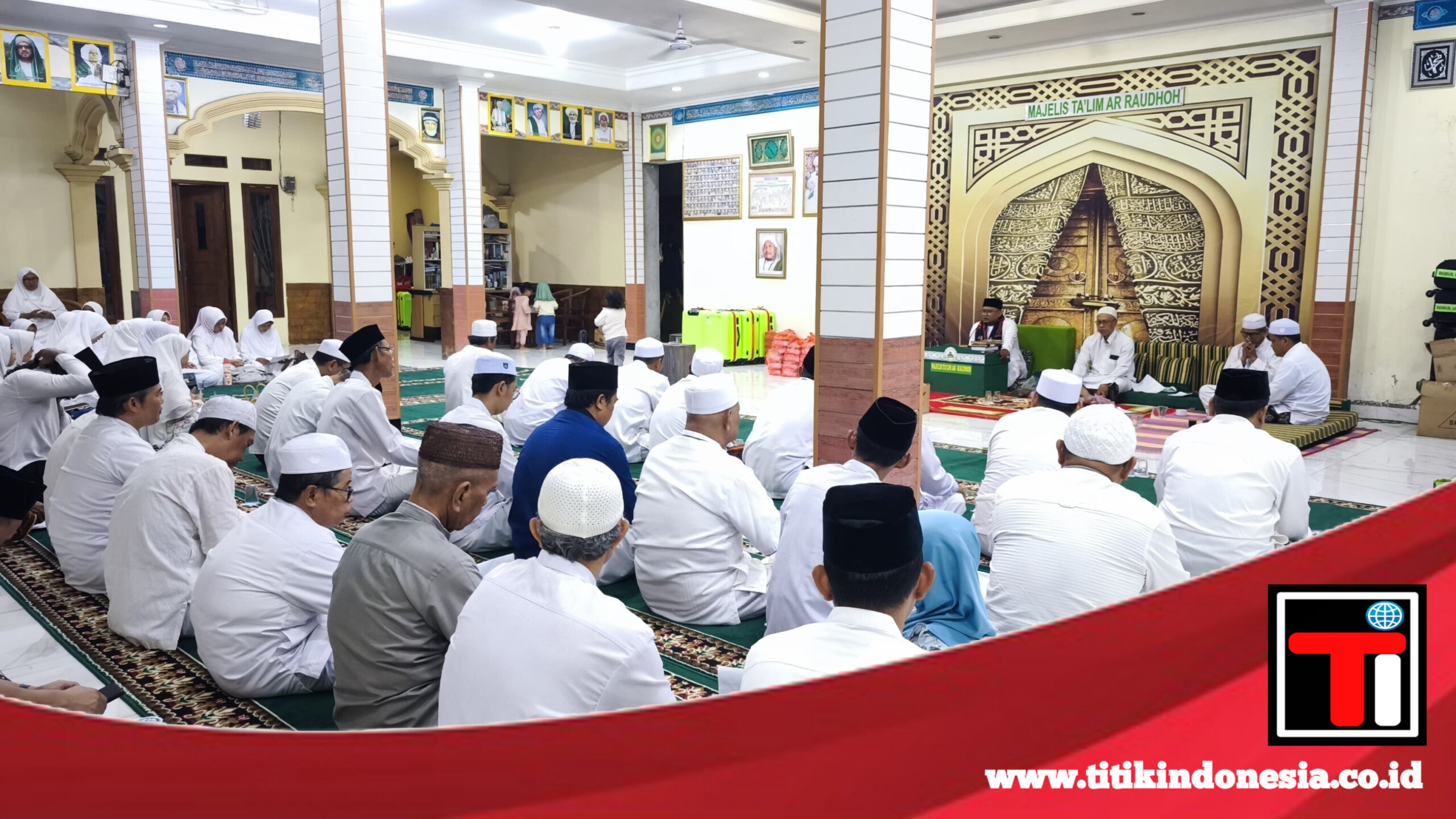 Pembukaan Dzikir Akbar Majelis Ta’lim Ar Raudhoh Paninggilan Ciledug – Penuh Khidmat dan Kerukunan.
