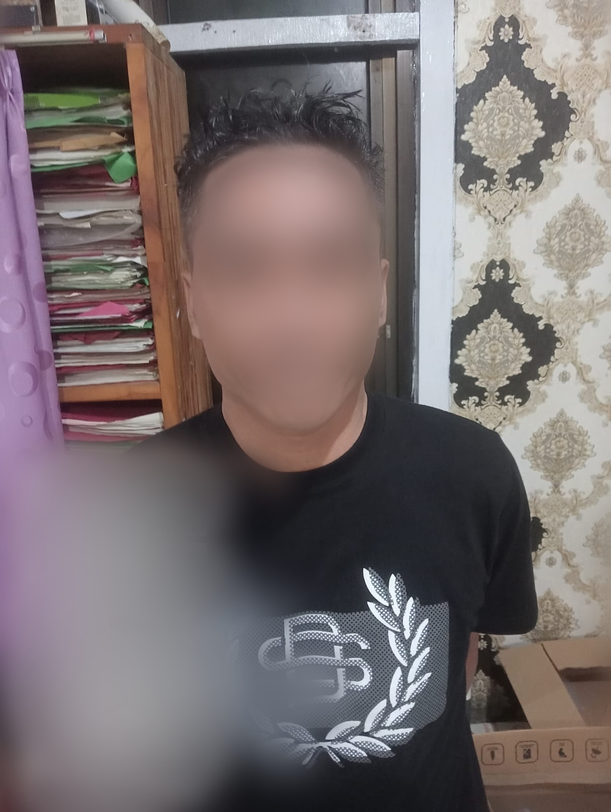 Sembunyi di Bale Dekat Rumah, Buron Kasus Curat Sepeda Motor Diringkus Polresta Cirebon