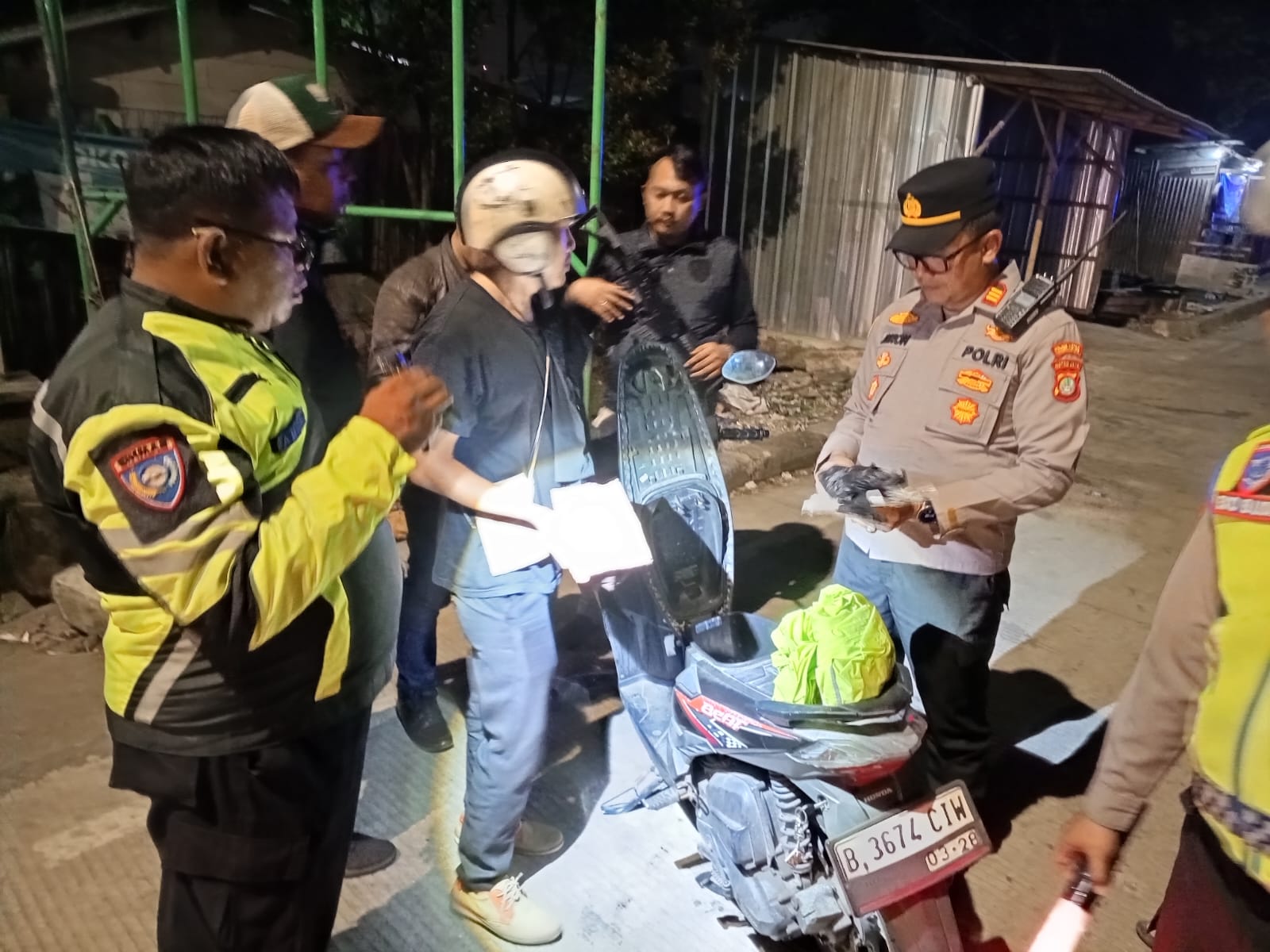 Polsek Neglasari Gelar Operasi Cipta Kondisi Jaga Jakarta+, Antisipasi Tawuran dan Kejahatan Jalanan