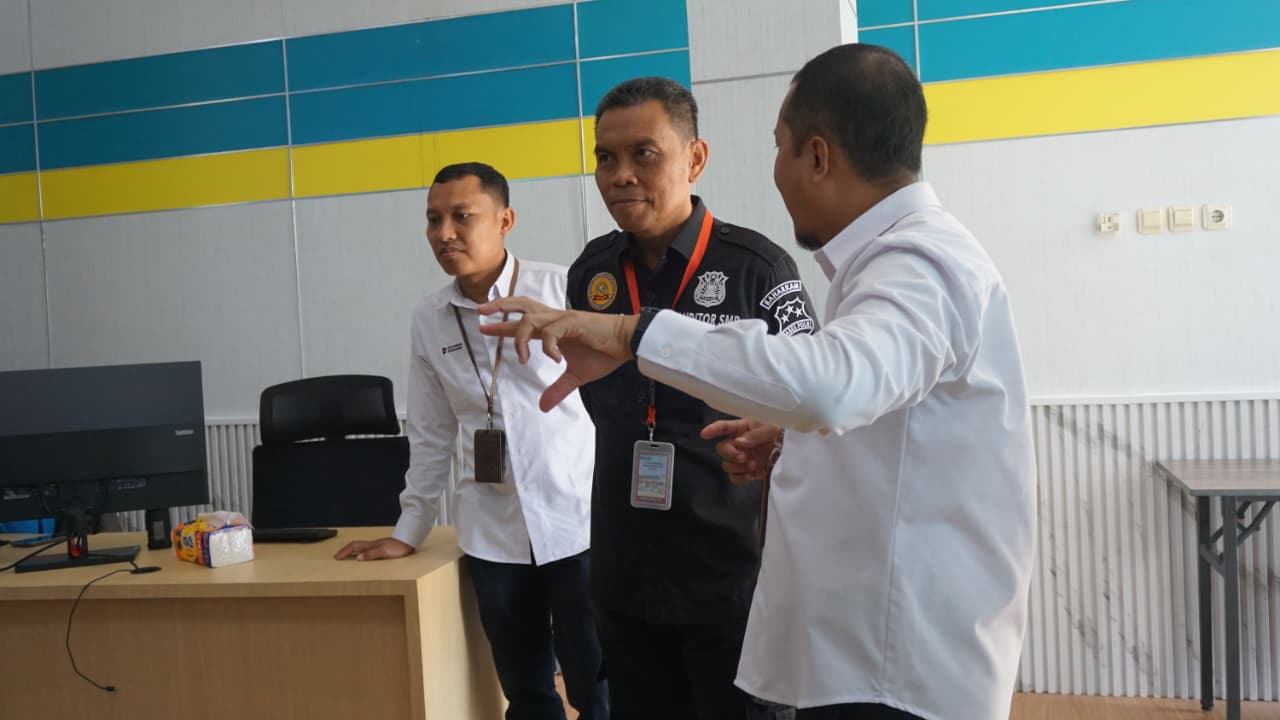 Amankan “Otak Kelistrikan” Jateng, Polri & PLN Gelar Bintek Sistem Manajemen Pengamanan di DCC & Server Scada Semarang