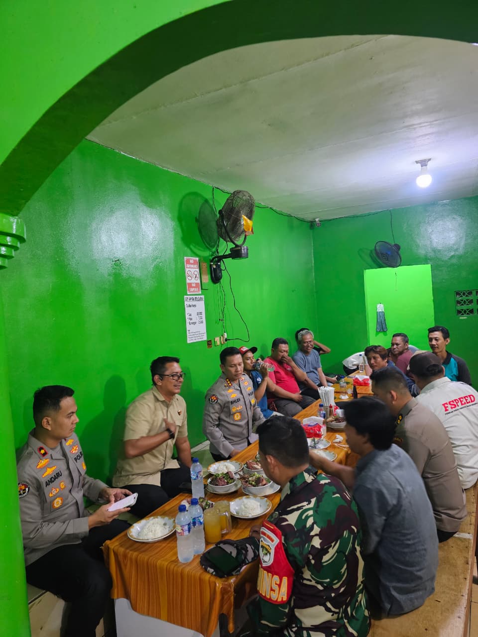 Kabidhumas dan Dirreskrimsus Polda Metro Jaya Serap Aspirasi Warga Cikarang Barat Lewat Program Jakarta On The Spot