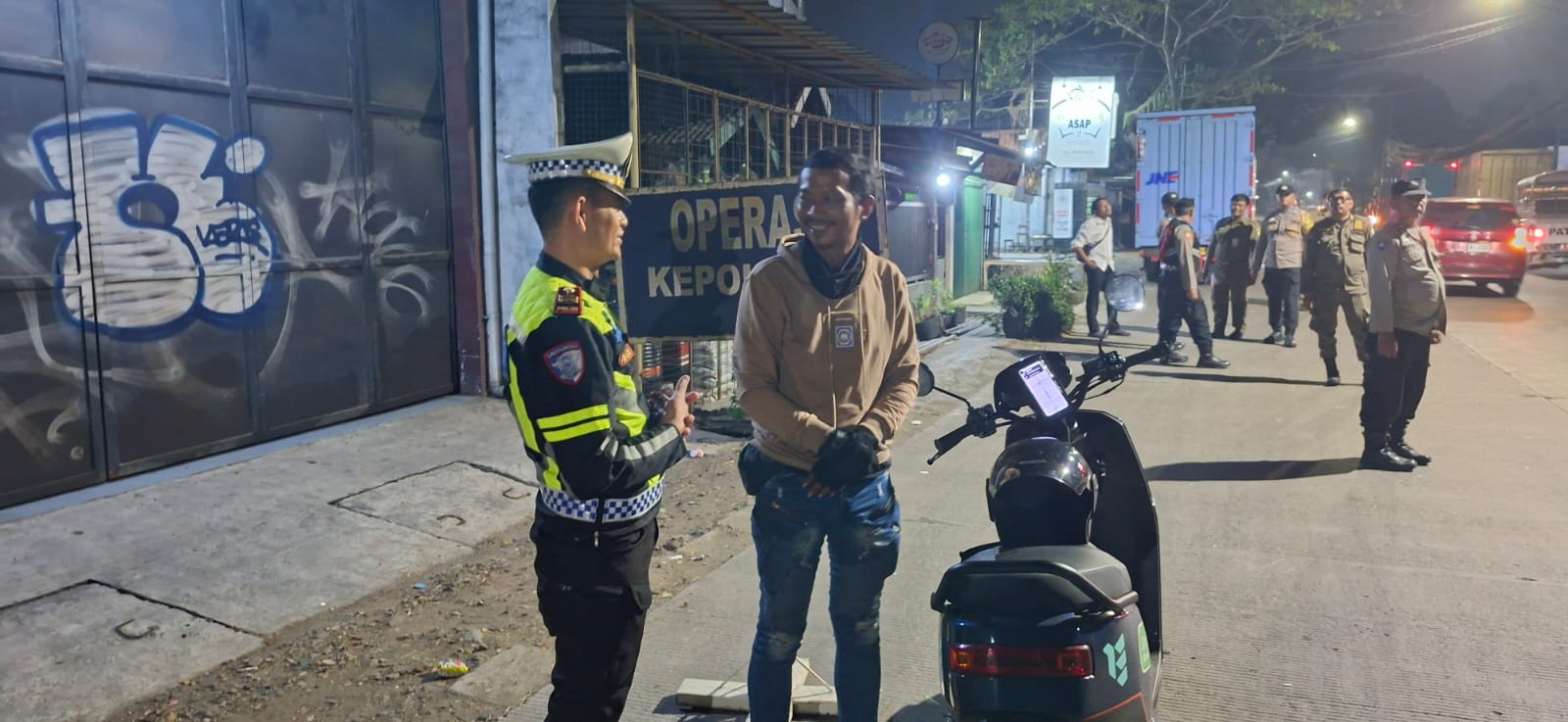 Polsek Karawaci Lakukan Razia Stasioner di Jalan Imam Bonjol