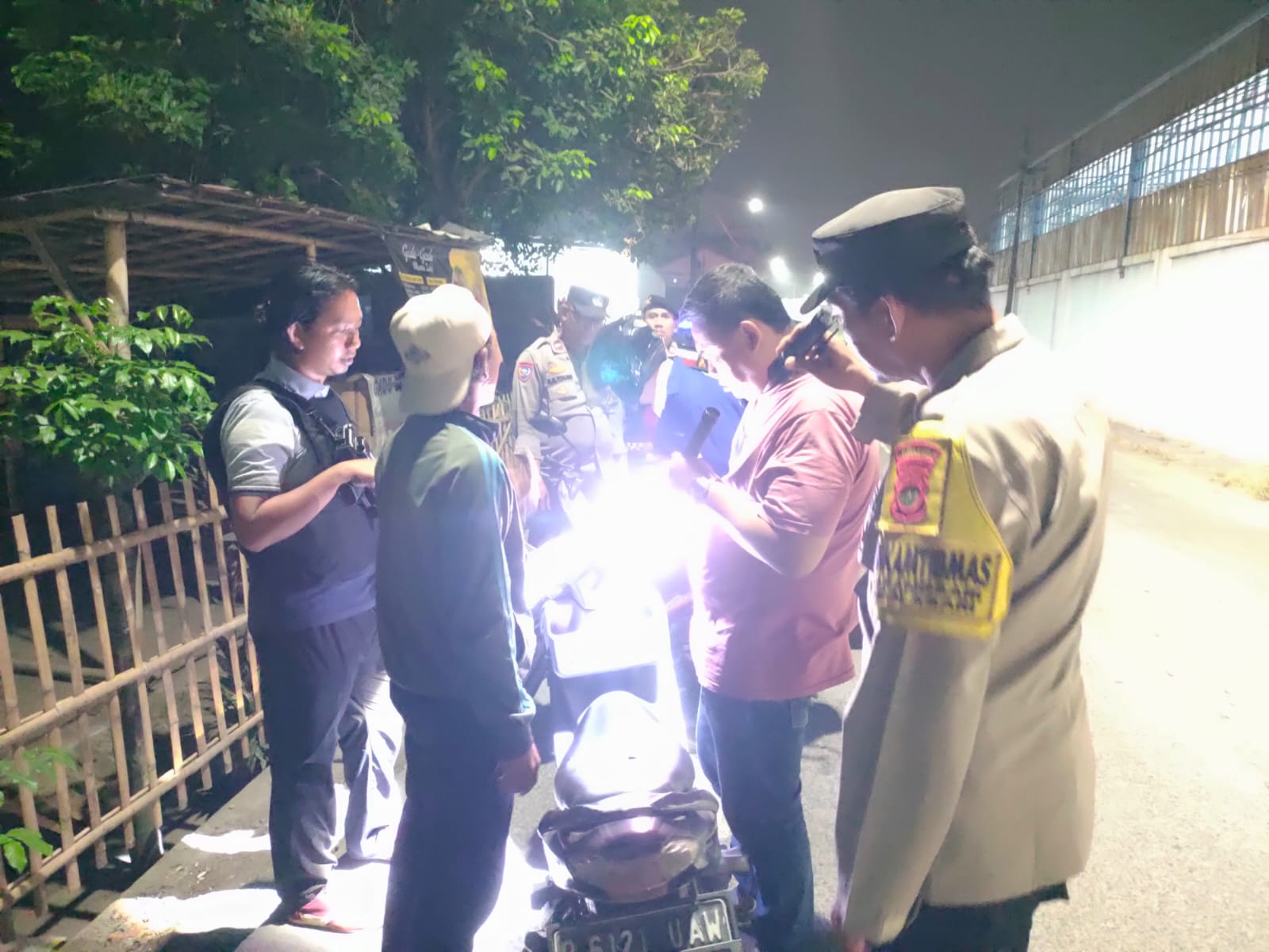 Patroli Jaga Jakarta++ Polsek Neglasari Sisir Titik Rawan Tawuran dan Kejahatan Jalanan, Situasi Kondusif