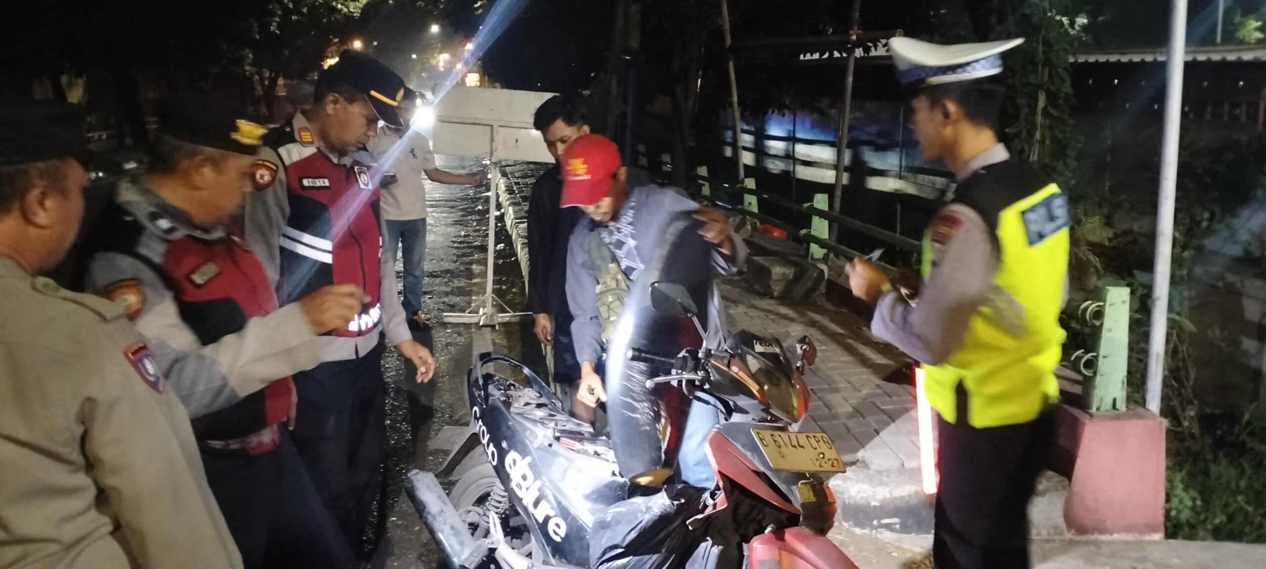 Cegah Begal dan Tawuran Polsek Karawaci Gelar Razia Stasioner