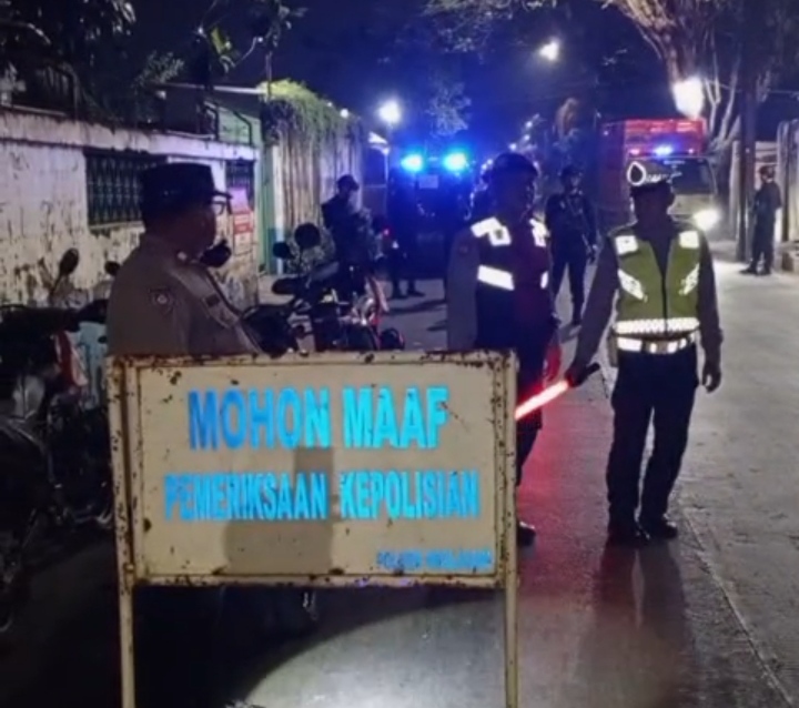 Gabungan Polsek Neglasari dan Brimob Den C Gelar Operasi Cipkon Hingga Dini Hari