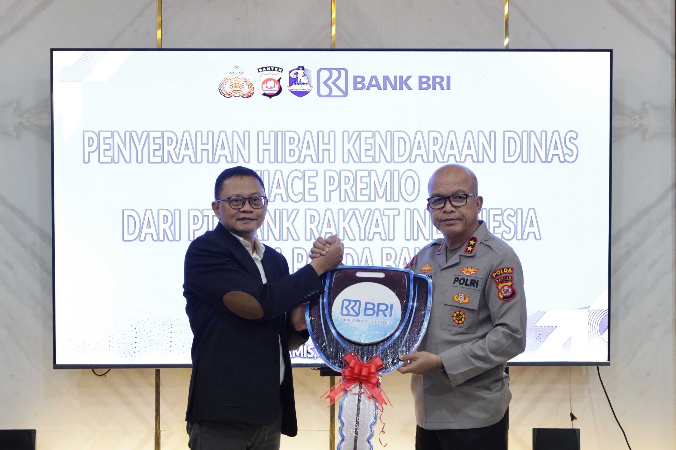 Kapolda Banten Terima Hibah Hiace dari BRI, Wujud Sinergi Dukung Pelayanan Masyarakat