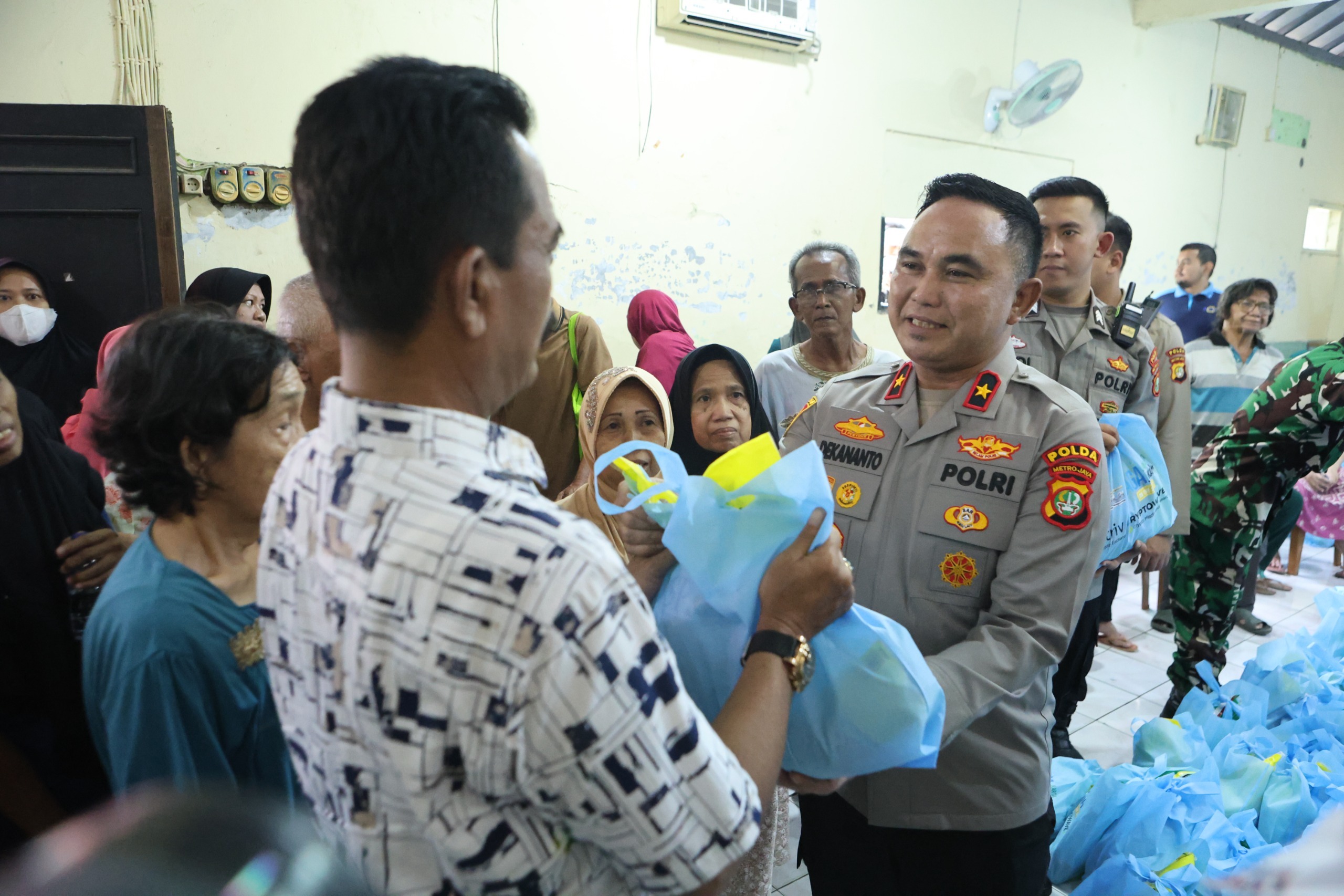 Wakapolda Metro Jaya dan Kasdam Jaya Gelar Jaga Jakarta On The Spot di Kebon Melati