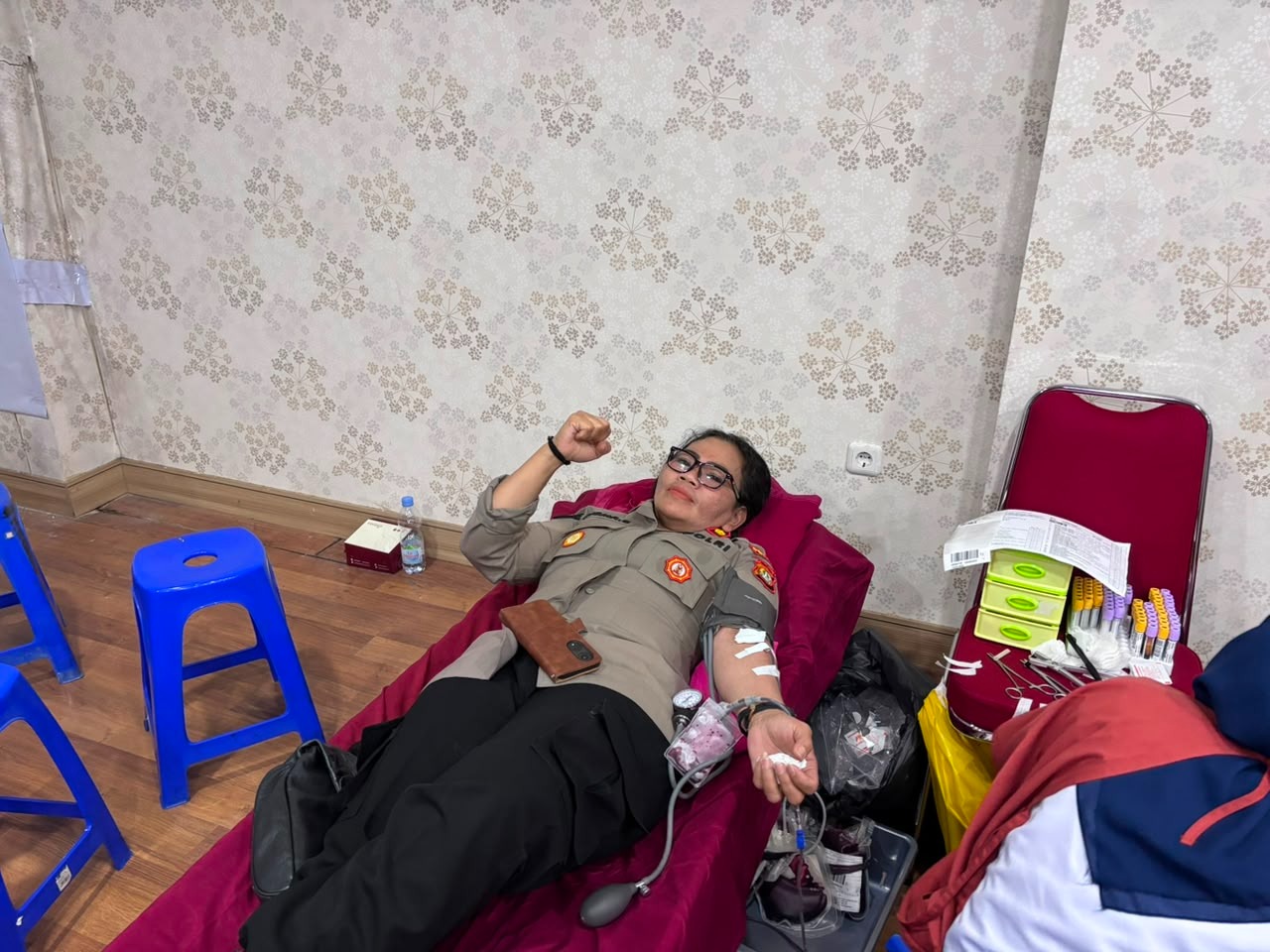 Polwan Polda Metro Jaya Donor Darah, Wujud Kepedulian di Hari Bhayangkara ke-80