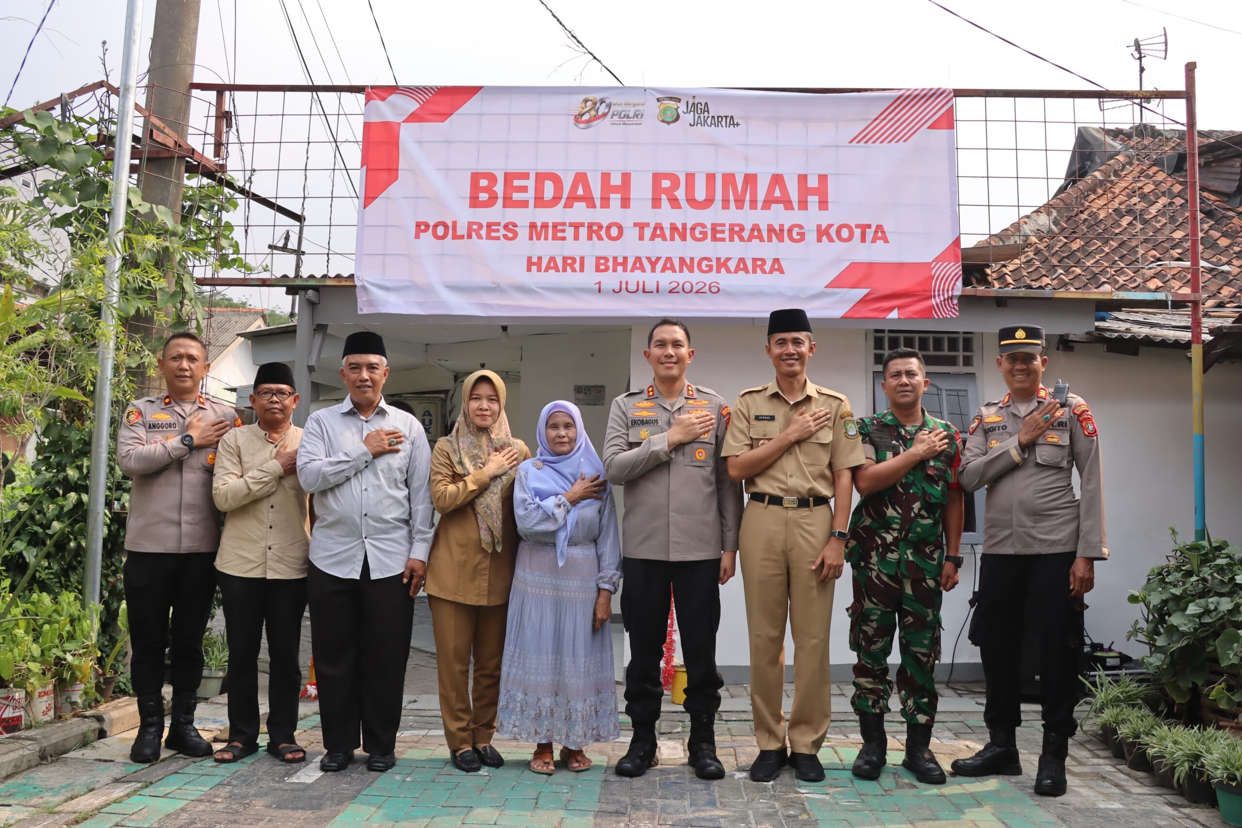 Polres Metro Tangerang Kota Bedah Rumah Warakawuri, Wujud Kepedulian Kepada Keluarga Purnawirawan Polri