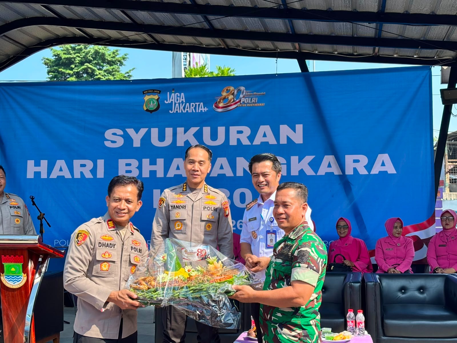 Polda Metro Jaya Gelar Syukuran Hari Bhayangkara ke-80 di Cisauk