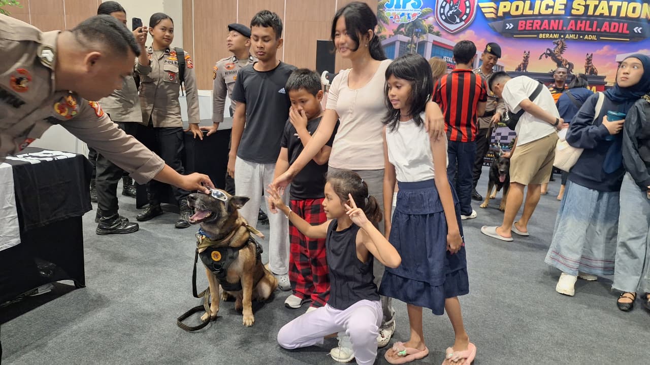 Den K-9 Ditpolsatwa Amankan dan Meriahkan Pameran JIPS 2026 di Gedung NICE PIK