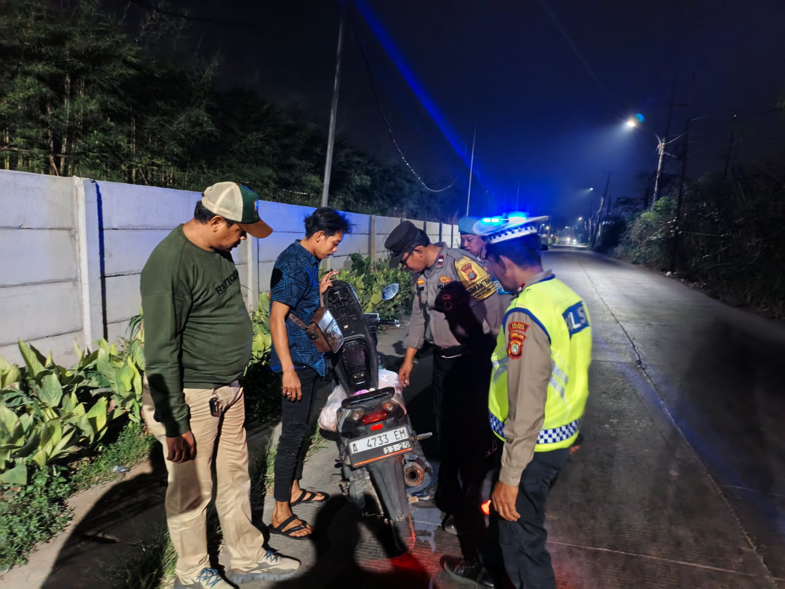 Patroli Cipta Kondisi Jaga Jakarta+, Polsek Neglasari Intensifkan Pengawasan dan Razia Antisipasi Kejahatan Jalanan