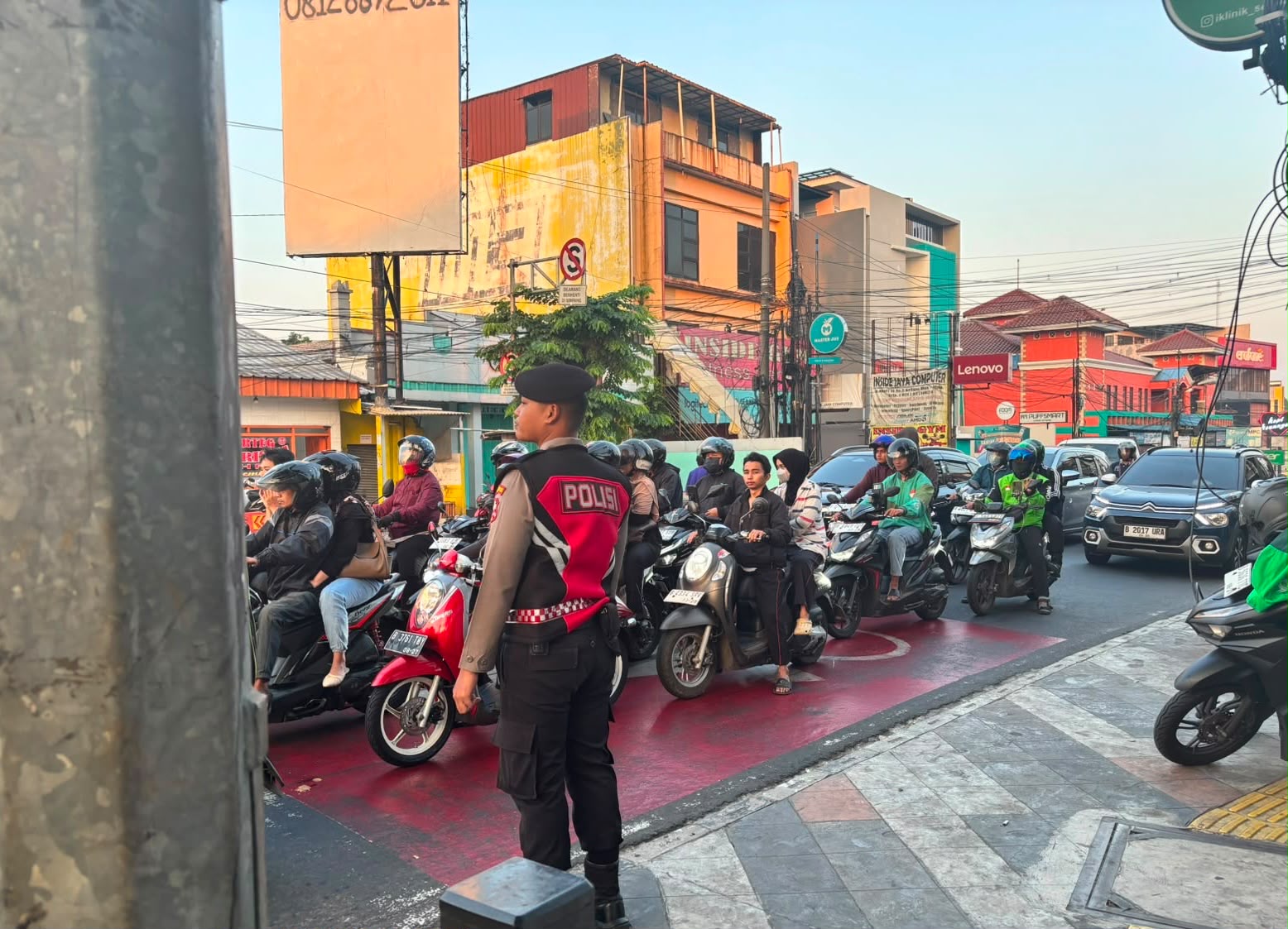 Komitmen Pelayanan Publik, Subden C Den Perintis Laksanakan Gatur Lalin di Jalur Utama Margonda