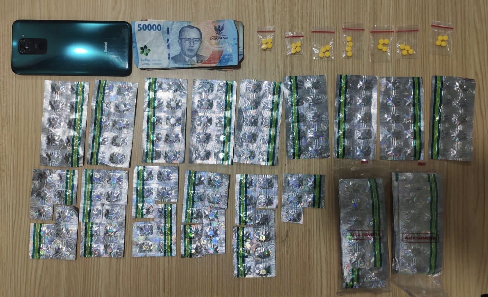 Ratusan Butir Tramadol Dan Hexymer Disita, Polisi Tangkap Pengedar Obat Keras Tanpa Izin Di Tangerang