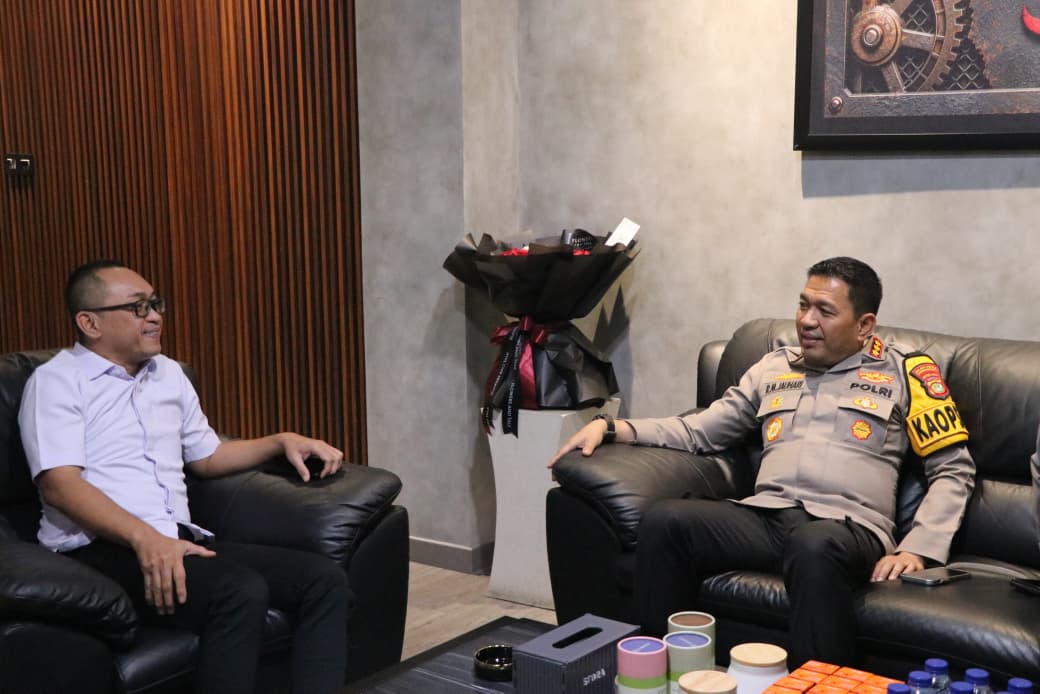 Kapolres Metro Tangerang Kota Sambangi Kajari, Perkuat Sinergi Penegak Hukum Jaga Kamtibmas