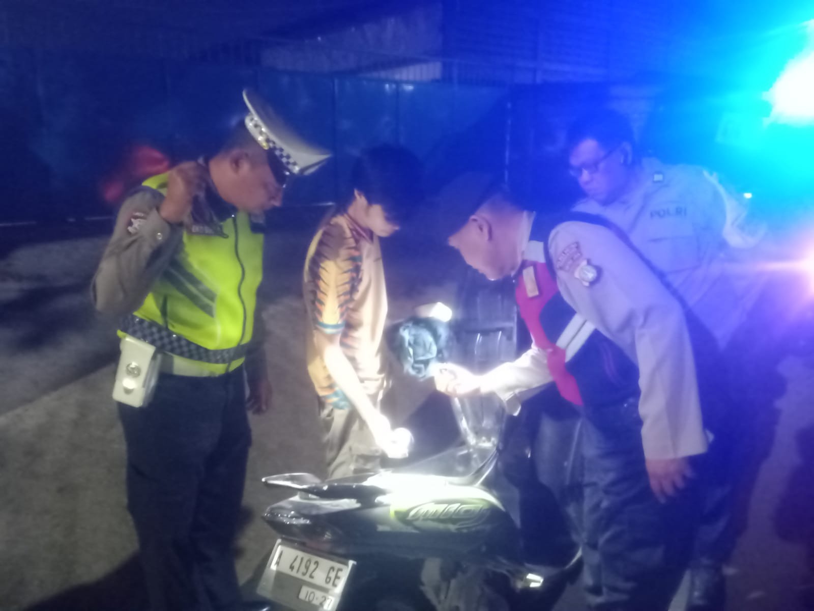 Patroli Cipta Kondisi Jaga Jakarta+, Polsek Neglasari Intensifkan Antisipasi Gangguan Kamtibmas Dini Hari