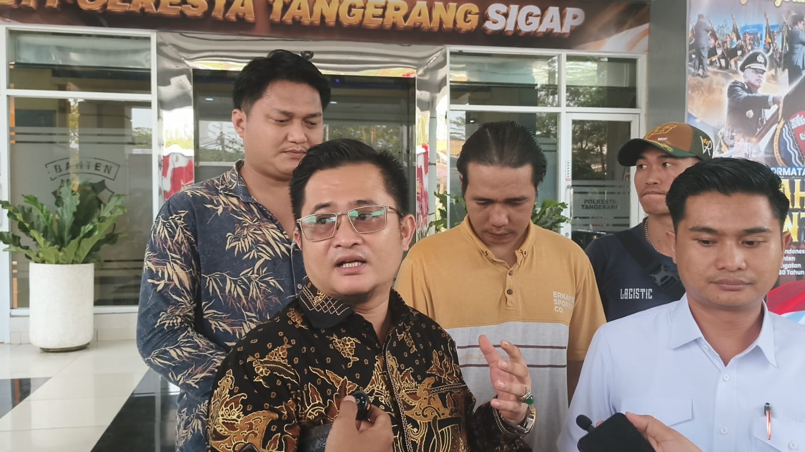 Tolak jadi Rentenir, Pria di Tangerang Dikeroyok Mantan Boss Hingga Kritis