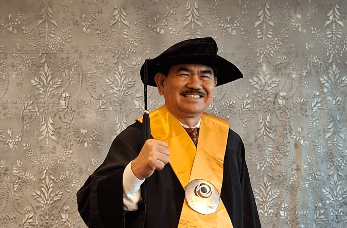 PENGGANTIAN KAPOLRI  “KOMPETENSI ABSOLUT PRESIDEN”