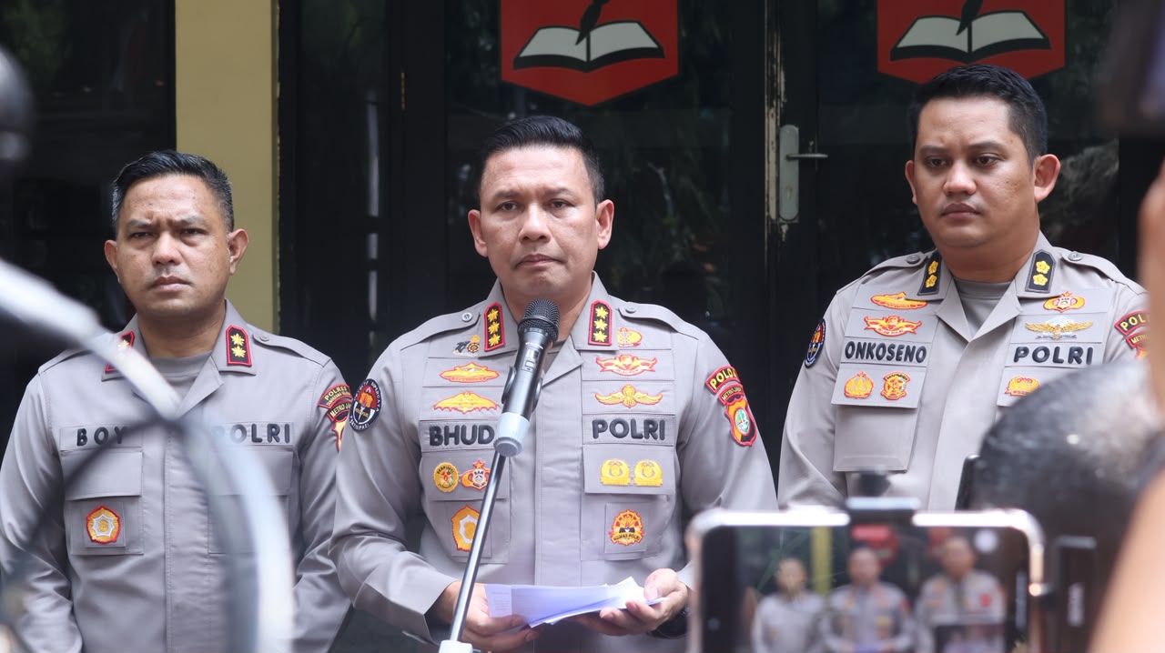 Polda Metro Jaya Jelaskan Temuan 996 Benda Menyerupai Senjata di Yayasan Jaksel