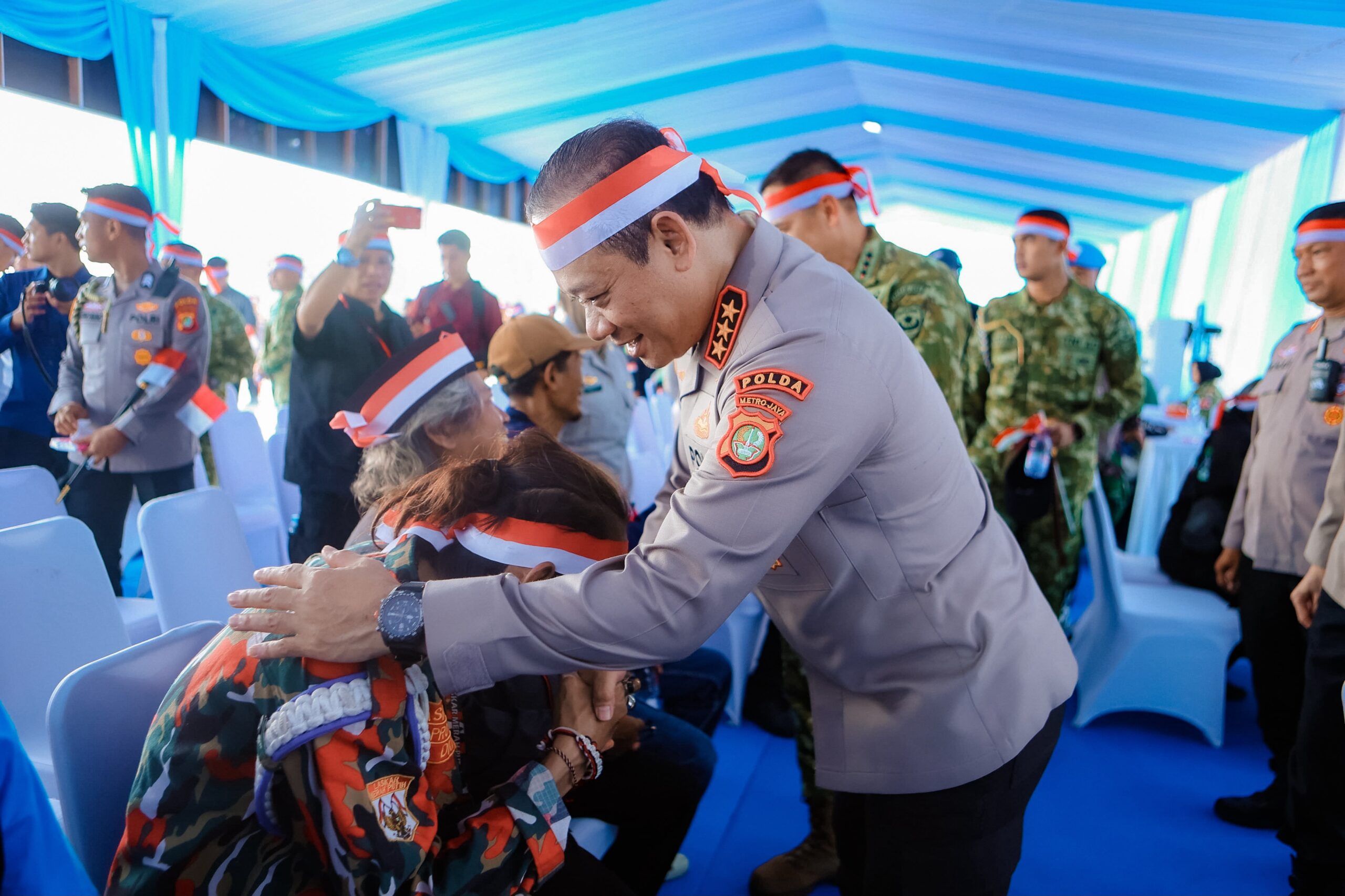 Bakti Kesehatan Kodam Jaya – Polda Metro Jaya Layani 1.876 Masyarakat di Monas