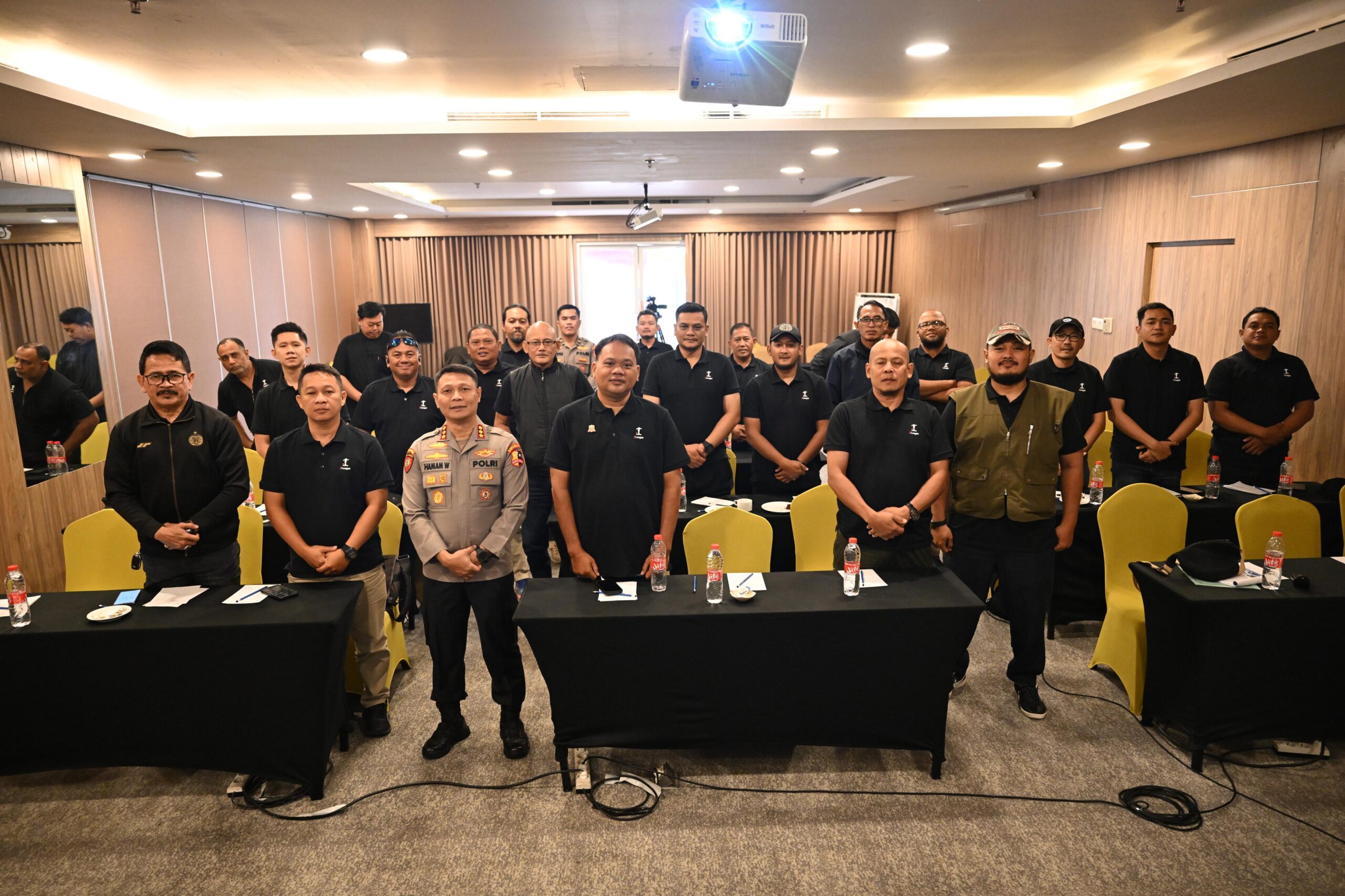 Tingkatkan Standar Keamanan Sepak Bola, Ditpamobvit Baharkam Polri Gelar Risk Assessment Bersama Panpel dan Security Officer