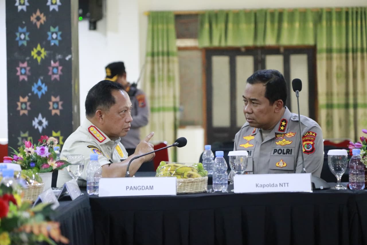 Polri dan Pemerintah Percepat Penanganan Dampak Gempa M 7,7 di Flores